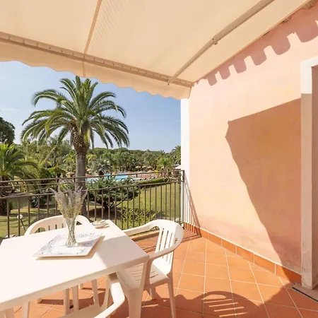 Tropical In Santa Margherita Di Appartamento Pula