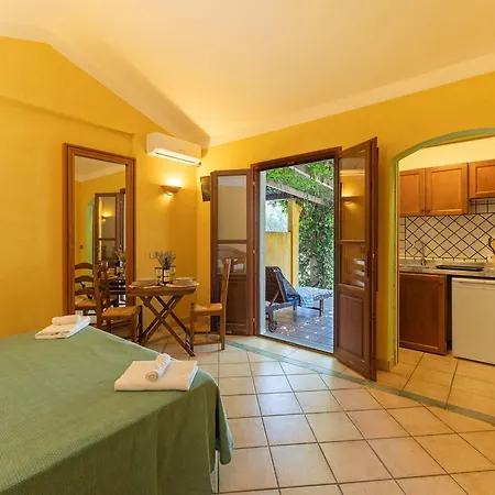 Tropical In Santa Margherita Di *